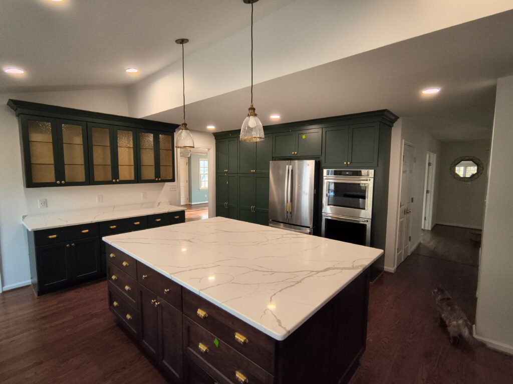 Kitchen island cabinetry